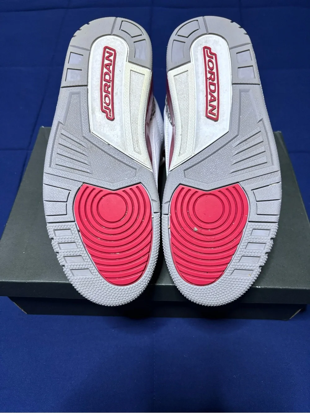 Jordan 3 Retro Cardinal Red 2022 Size 9